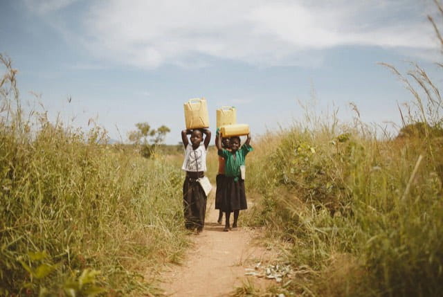 Projekt för säkert dricksvatten i Uganda